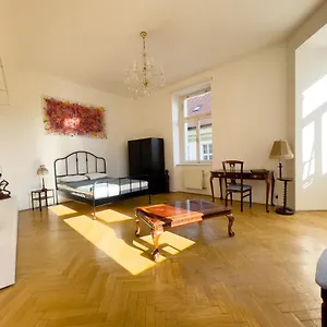 Center Of 369 Apartament Praga